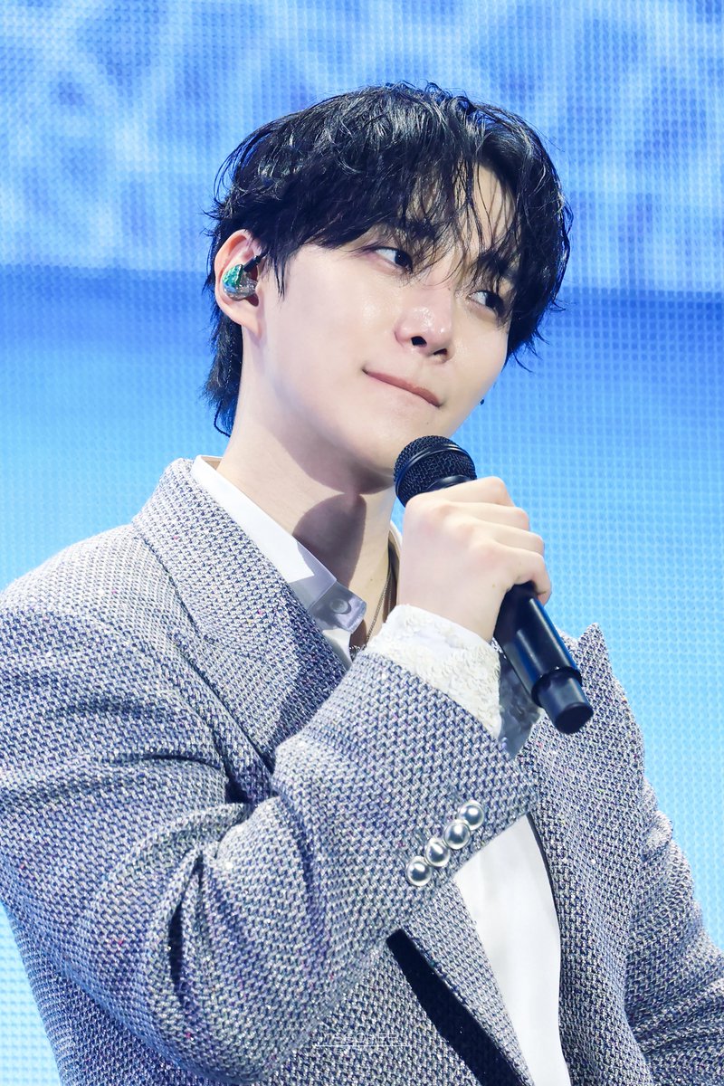 20260124
LEEJUNHO FANMEETING 
✨ STUNNINGUS ✨
-
첫날은 진짜 너무 공주였.. 💛
-
#이준호 #LEEJUNHO #JUNHO 
#STUNNINGUS #2026_LEEJUNHO_FANMEETING 
#STUNNING_LEEJUNHO_DAY