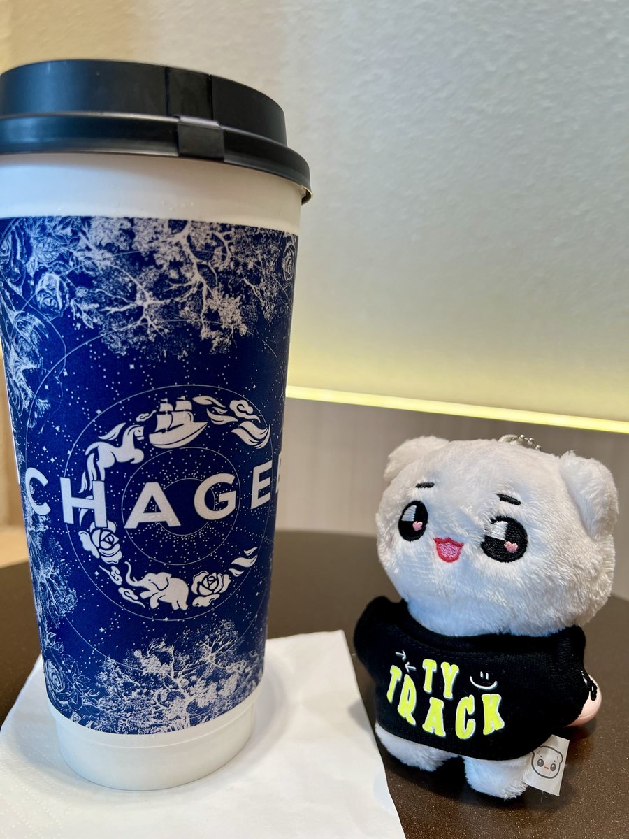 Like father 🥰                                   Like son🥰
#TAEYONG #태용 
#TY_TRACK_REMASTERED_IN_JAKARTA 
#CHAGEE