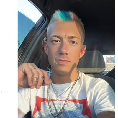 LukeAllenXXX's tweet photo. #NewProfilePic https://t.co/zuuxiBGxW2