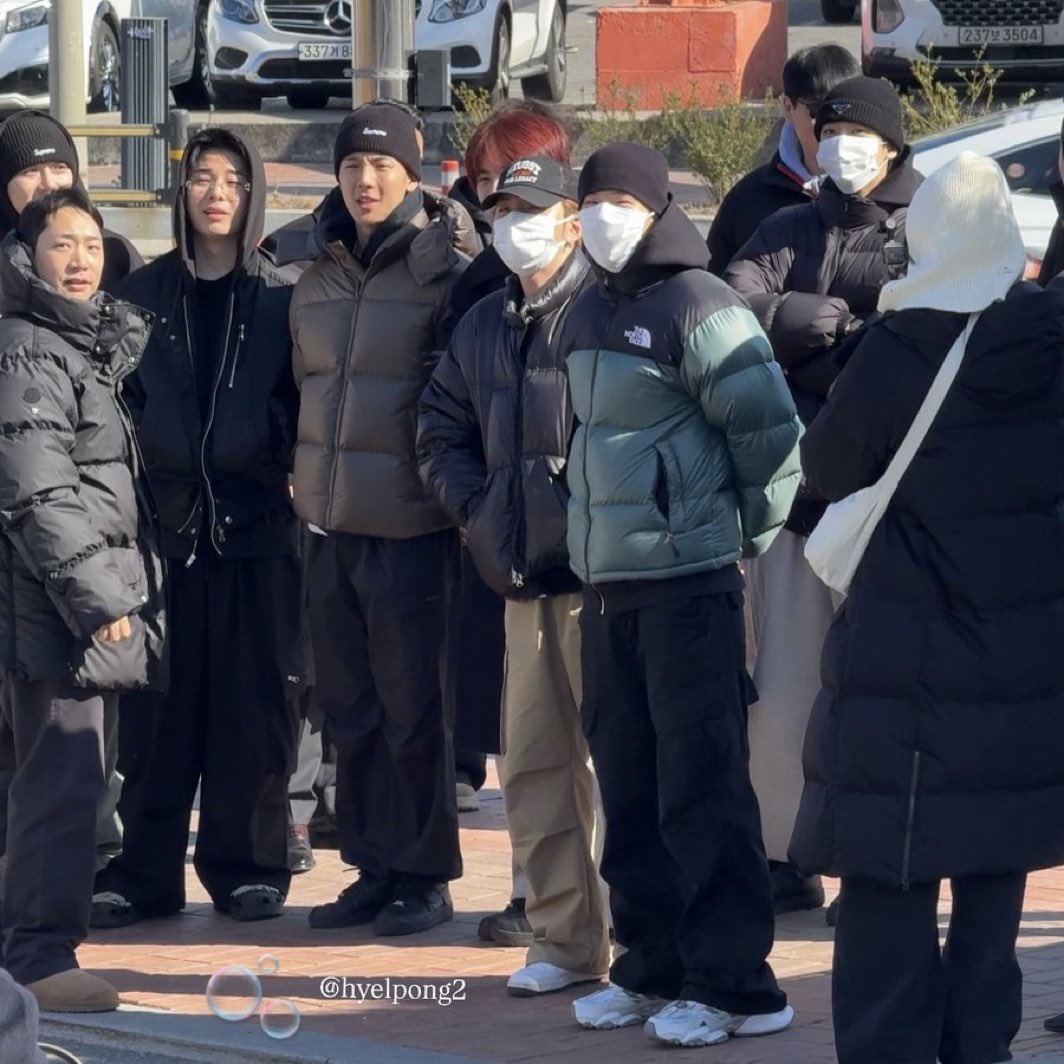 HIS HYUNGS SENT HIM OFF I'M CRYING 😭