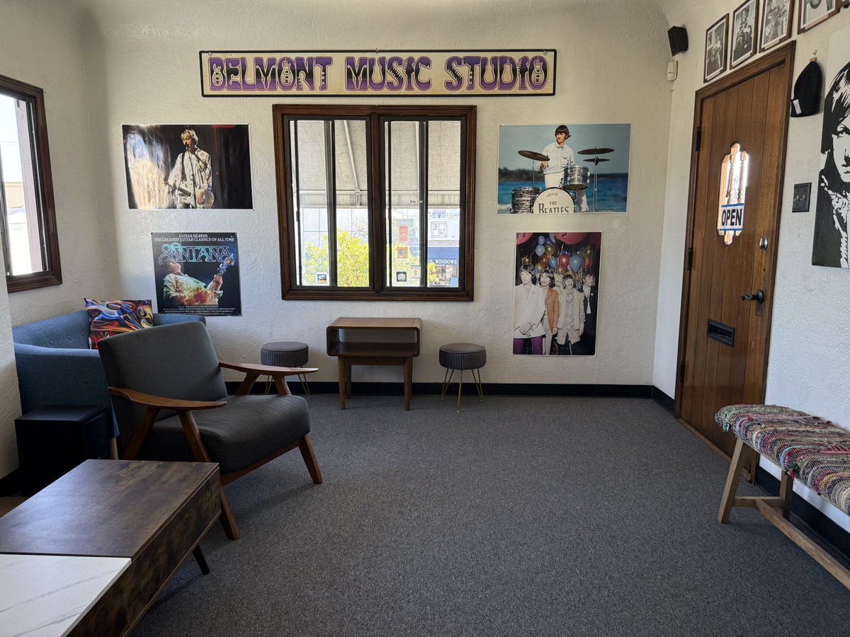 BelmontLessons's tweet photo. We just got new carpet!!   😎   Studio is looking clean.    Come in and learn how to play with one of our amazing music instructors.   We teach all ages.  #musiclessons #guitarlessons #pianolessons @BelmontShoreLBC @LongBeachCity https://t.co/ptyVQV3qr1 #inspire https://t.co/v5L4B0IzcL
