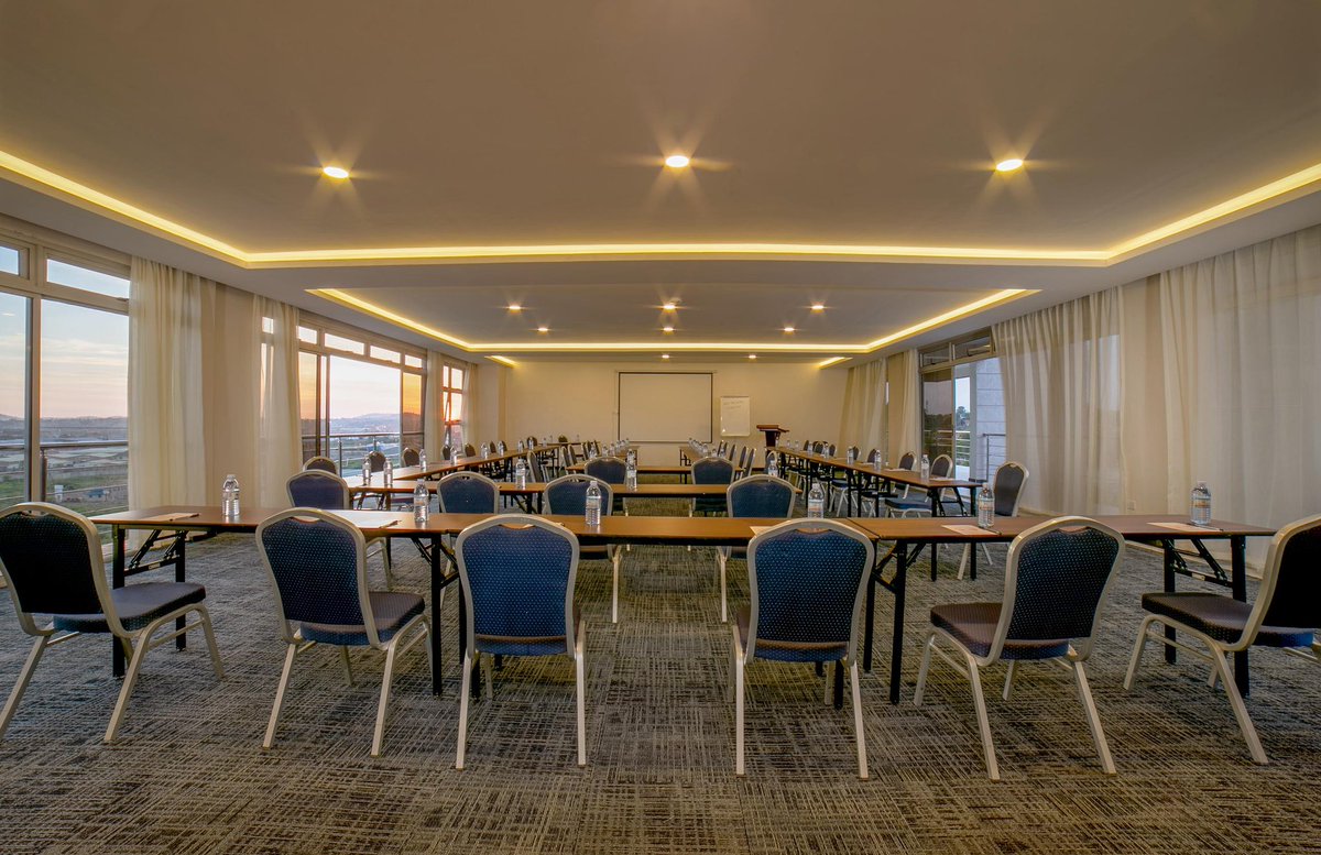 SNHNamanve's tweet photo. Your presentation, amplified. Crystal-clear tech, natural light, and dedicated support—so your message shines.

Book Now : +256 783 609 779

#PerfectPresentation | #ProfessionalEvent https://t.co/DDPy3X6xt8