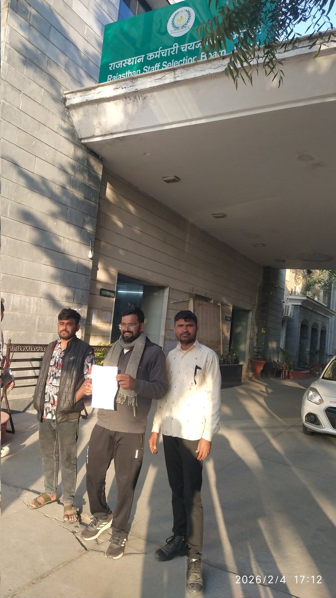 <a href="/alokrajRSSB/">Alok Raj</a> सर जी हम आपको सुन लेगे लेकिन पहले आप 2022 के  लेवल 1 वालों की सुनवाई कर लो हम आपके आभारी रहेंगे