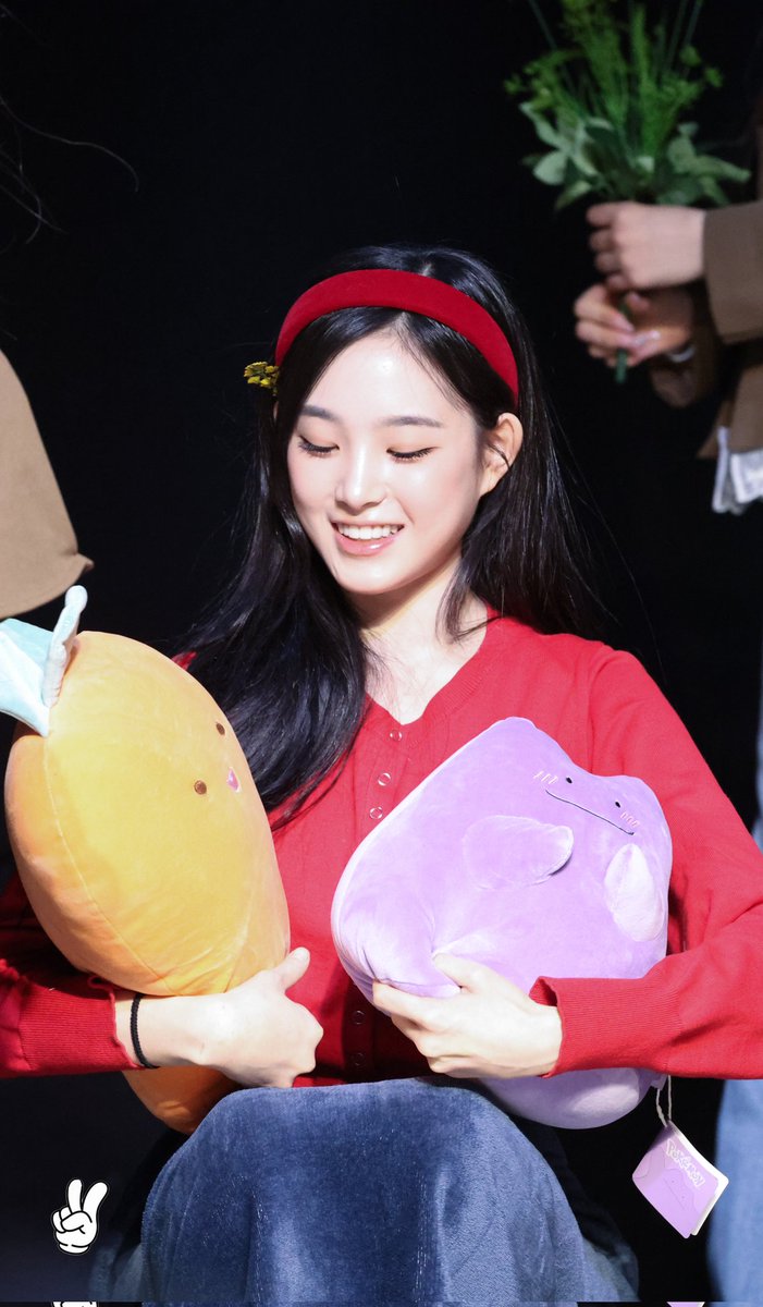20260208 에버라인 팬싸인회
With 메타몽
#tripleS #트리플에스 #トリプルS
#지연 #지서연 #JIYEON