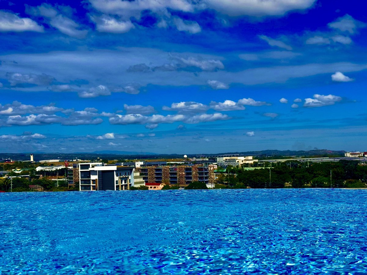 jefferskehoe's tweet image. The Beauty &amp;amp; Majesty of Northern Philippines 🇵🇭 💃🕺❣️
#Luzon 
#InfinityPool