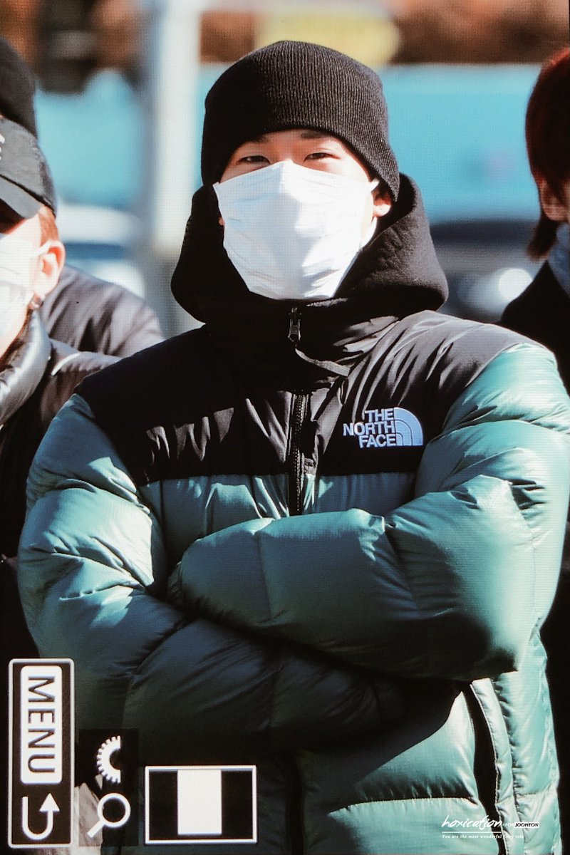 허시케이션 tweet media
