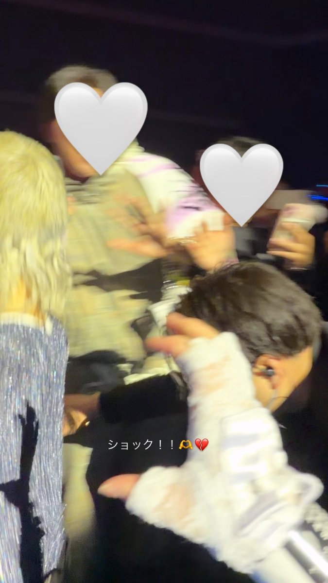 xgaals's tweet photo. ちょっと人の顔うつりすぎてるから載せられないけど、ちーちゃんには目の前でNEWDANCEしてもらった🎶
ココナちゃんはおもろいしモザイク処理簡単だったから載せるけど私の手は悲しくも1人ハートで終わってしまった🫶💔WWWW https://t.co/Uz4hhbSfAA