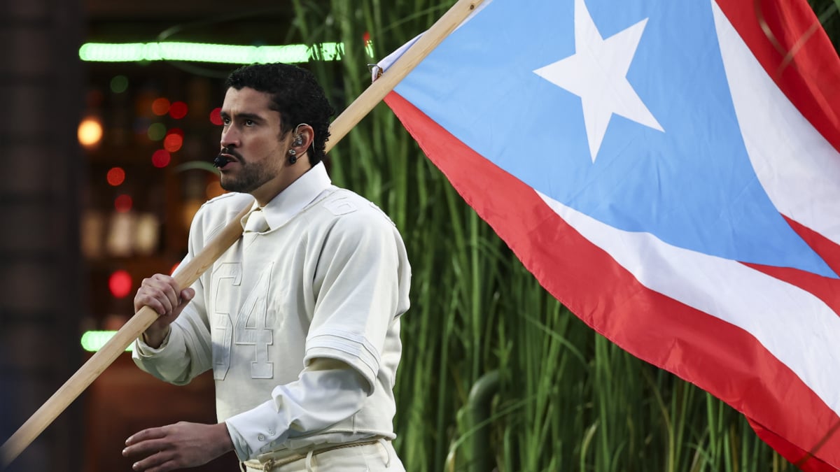 Bad Bunny Super Bowl Halftime Show: What the football said dlvr.it/TQrQSg