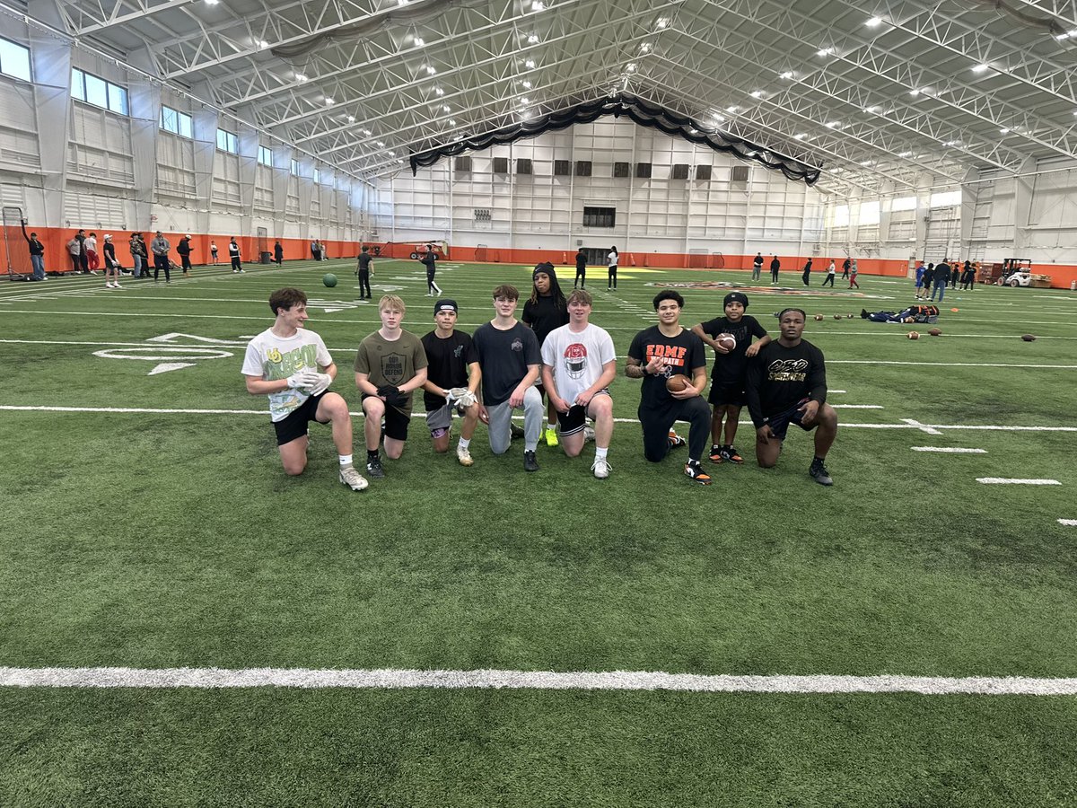 Get Six Football Training tweet media