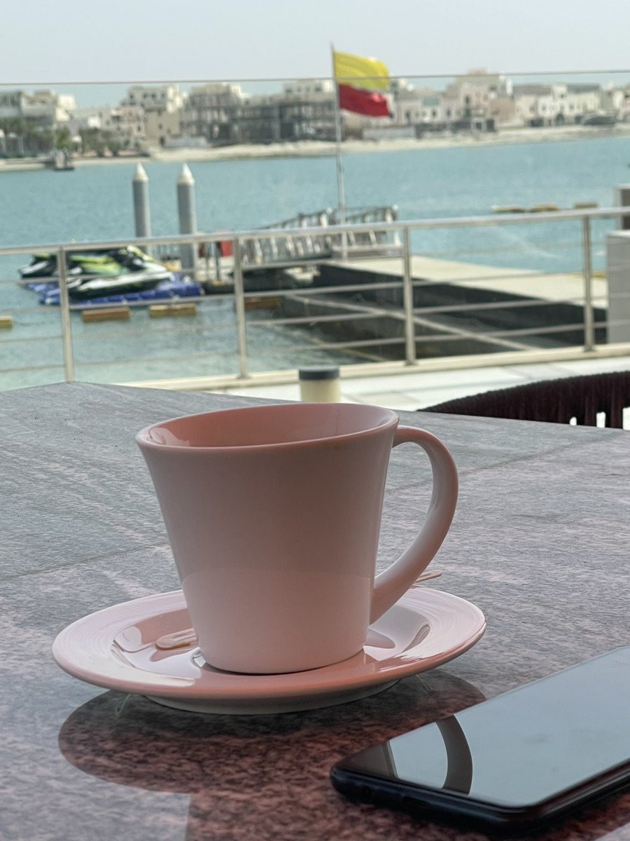#النفسيه_محتاجه_قهوه𓅆