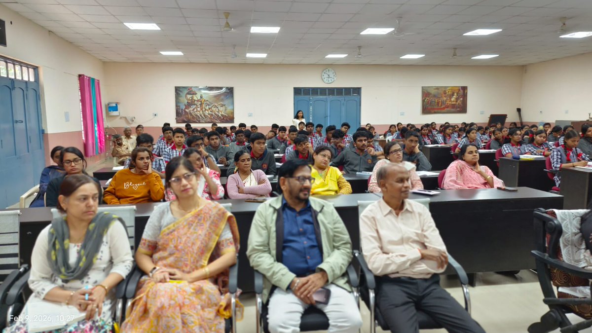 @KVS_ROBLR tweet media