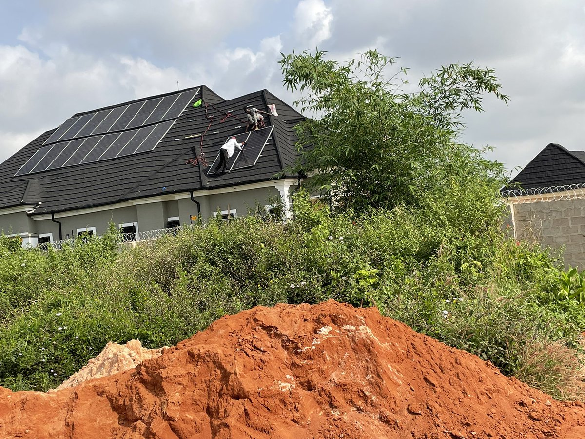 StephenUgochu11's tweet photo. @99561MIPA @omoelerinjare @omoelerinjare1 The Nigeria govt is not ready to solve this power issue anytime soon! For your own peace of mind just invest in solar energy and be happy. If you need quality and affordable solar installation, contact @Rawletric_solar or reach out to them via 08063120496 https://t.co/v3K7MojIqr