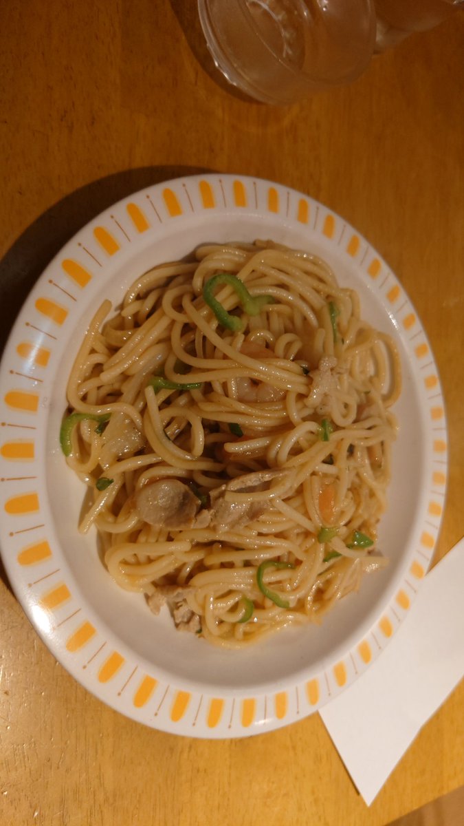 tebasaki1990's tweet photo. 最近よく行くリトル小岩井
本日は醤油バジリコ https://t.co/3c213FZfZT