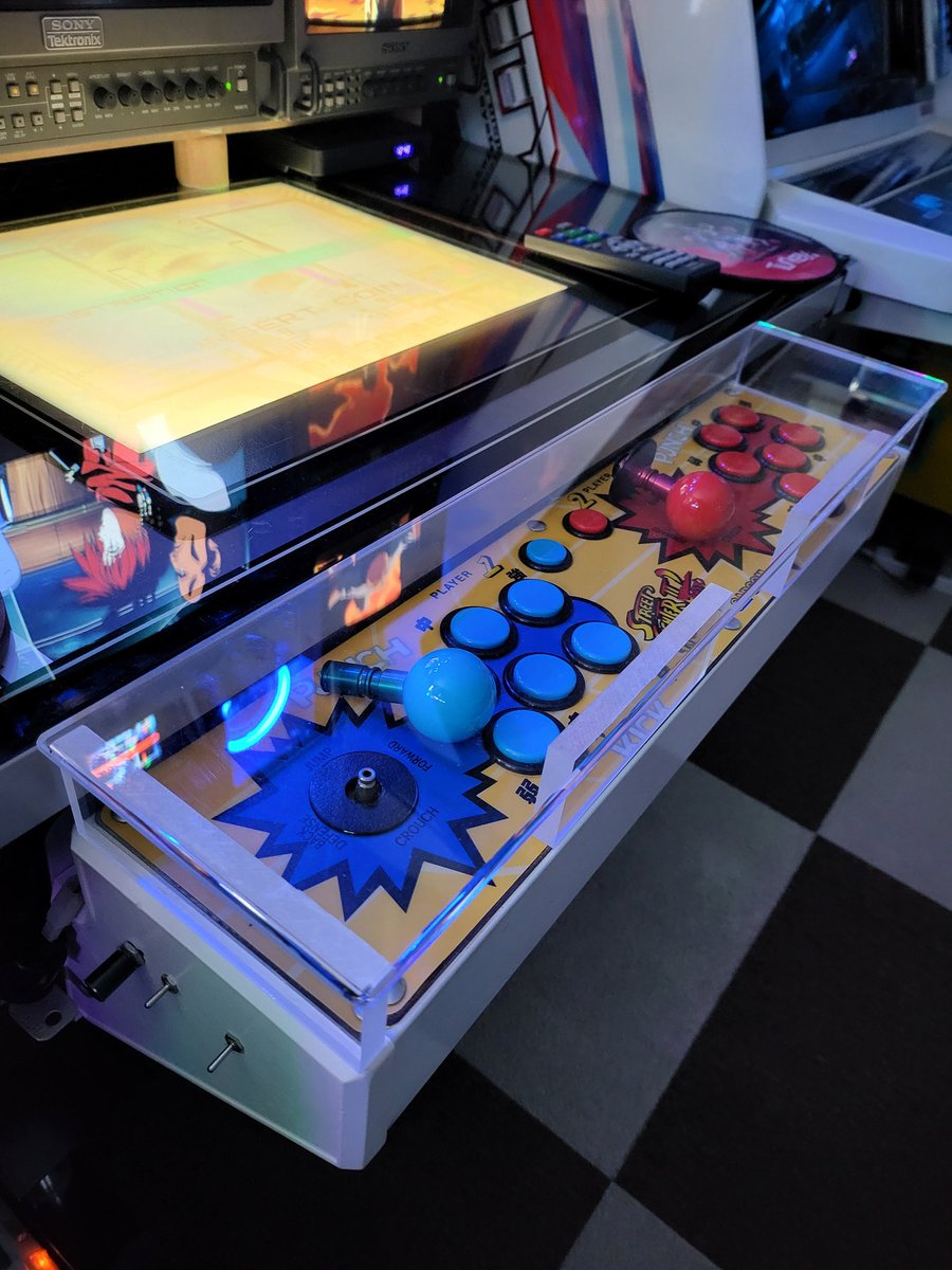 これ良いね！ テーブル筐体は個別にカスタムしないと いけないけれど