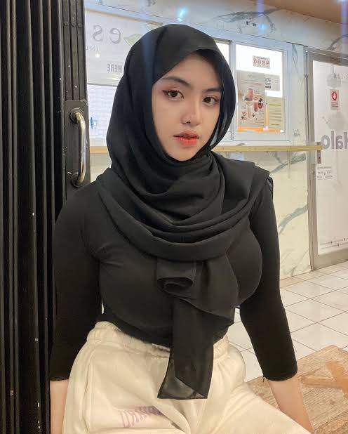 poolin_notes's tweet photo. Nadyavit.

Face: ⭐⭐⭐⭐☆
Body: ⭐⭐⭐⭐⭐
Conversation: ⭐⭐⭐⭐☆

Preview VC* nya tersedia via link di profil. https://t.co/3RDFs4kk4p
