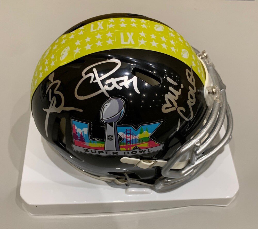 nflauction's tweet photo. Enjoyed the pregame show? 🔥#CharliePuth, #BrandiCarlile , and #CocoJones just hopped off the stage but you can still bring the energy home! Bid now on SIGNED #SuperBowlLX mini helmet, jersey and football now on https://t.co/wsykcqOHCb https://t.co/hVjjlr5JaN