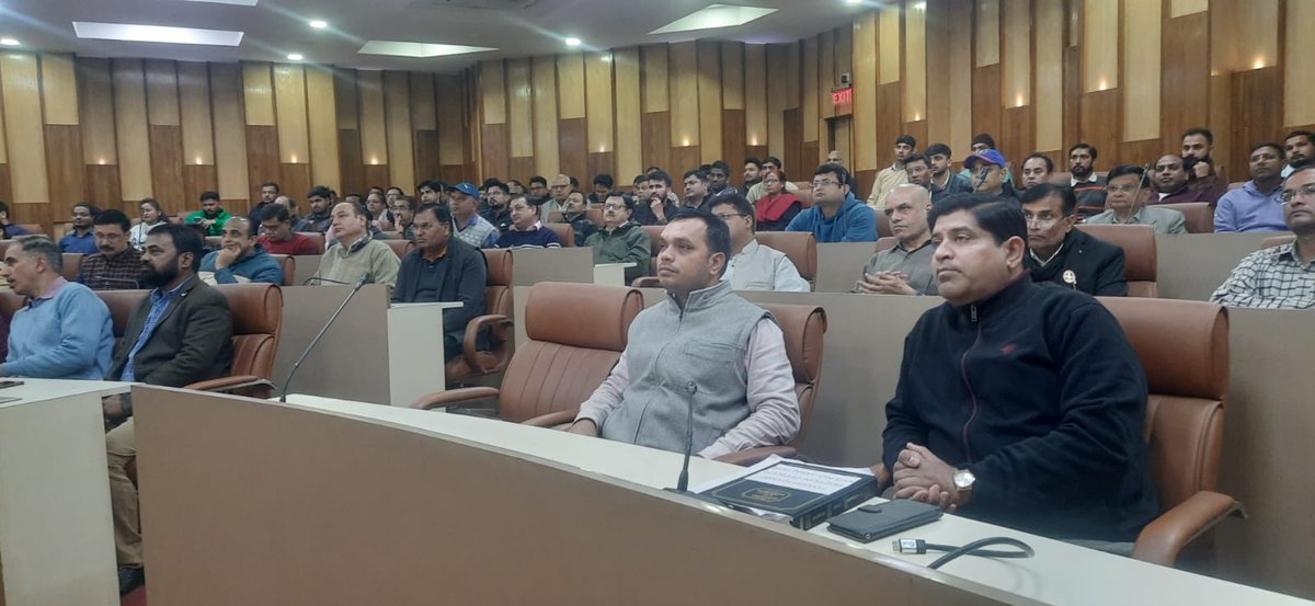 KVS_HQ's tweet photo. #ParikshaPeCharcha26 | Episode 2
All officers and staff of #KVS HQ watched the LIVE telecast of Episode 2 of #PPC2026—an inspiring interaction of Hon’ble PM Sh. @narendramodi with students ahead of the Board Examinations.

@EduMinOfIndia @PMOIndia https://t.co/4p9FiPKYqD