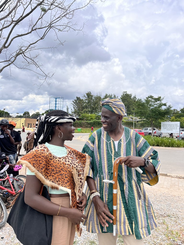 Efyakimora tweet media