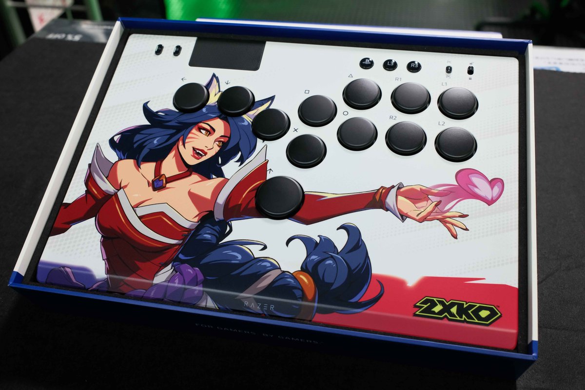 RAZER STORE】 Razer × 2XKOコラボ好評発売中🦊🔥 🎧ヘッドセット