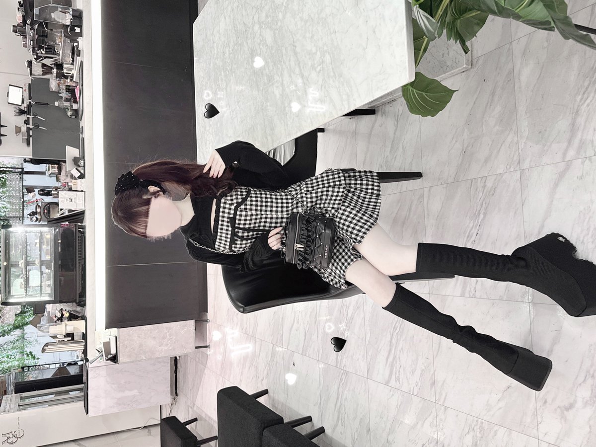 ハニミュの新作ワンピ、ウエスト激細見えで天才すぎるᴗ ⩊ ᴗ🎶♥︎⟡.·