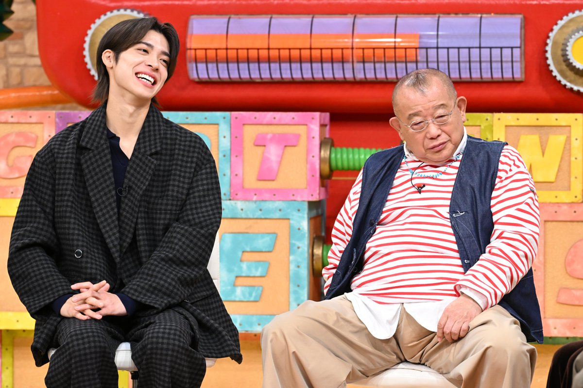 oricon's tweet photo. 📺『世界仰天ニュース』

“新レギュラー” timelesz松島聡、
Hey! Say! JUMP知念侑李＆薮宏太に緊張💦

知念に憧れて事務所に入った松島が
知念の魅力を熱弁❗️
薮との印象深い交流についても語る
https://t.co/IzMkLiJGoa

#松島聡 #仰天ニュース https://t.co/dxBnJWz7Mc