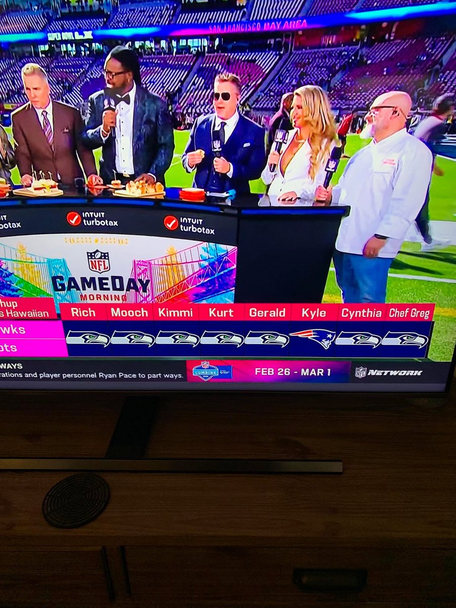 mikeconan's tweet photo. @KyleBrandt 🤔 https://t.co/p1CoNlKy6e