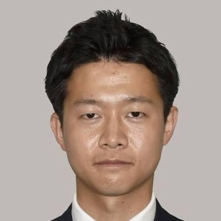 c8nfpQMiqCoRrw6's tweet image. 昨年の高市首相所信表明演説中に激しいヤジを飛ばしていた3人

中道　　水沼秀幸氏（35）
中道　 　岡田悟氏（42）
れいわ 　大石晃子氏（49）

3人とも消えました😄