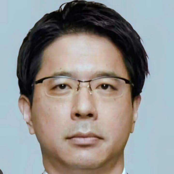 c8nfpQMiqCoRrw6's tweet image. 昨年の高市首相所信表明演説中に激しいヤジを飛ばしていた3人

中道　　水沼秀幸氏（35）
中道　 　岡田悟氏（42）
れいわ 　大石晃子氏（49）

3人とも消えました😄