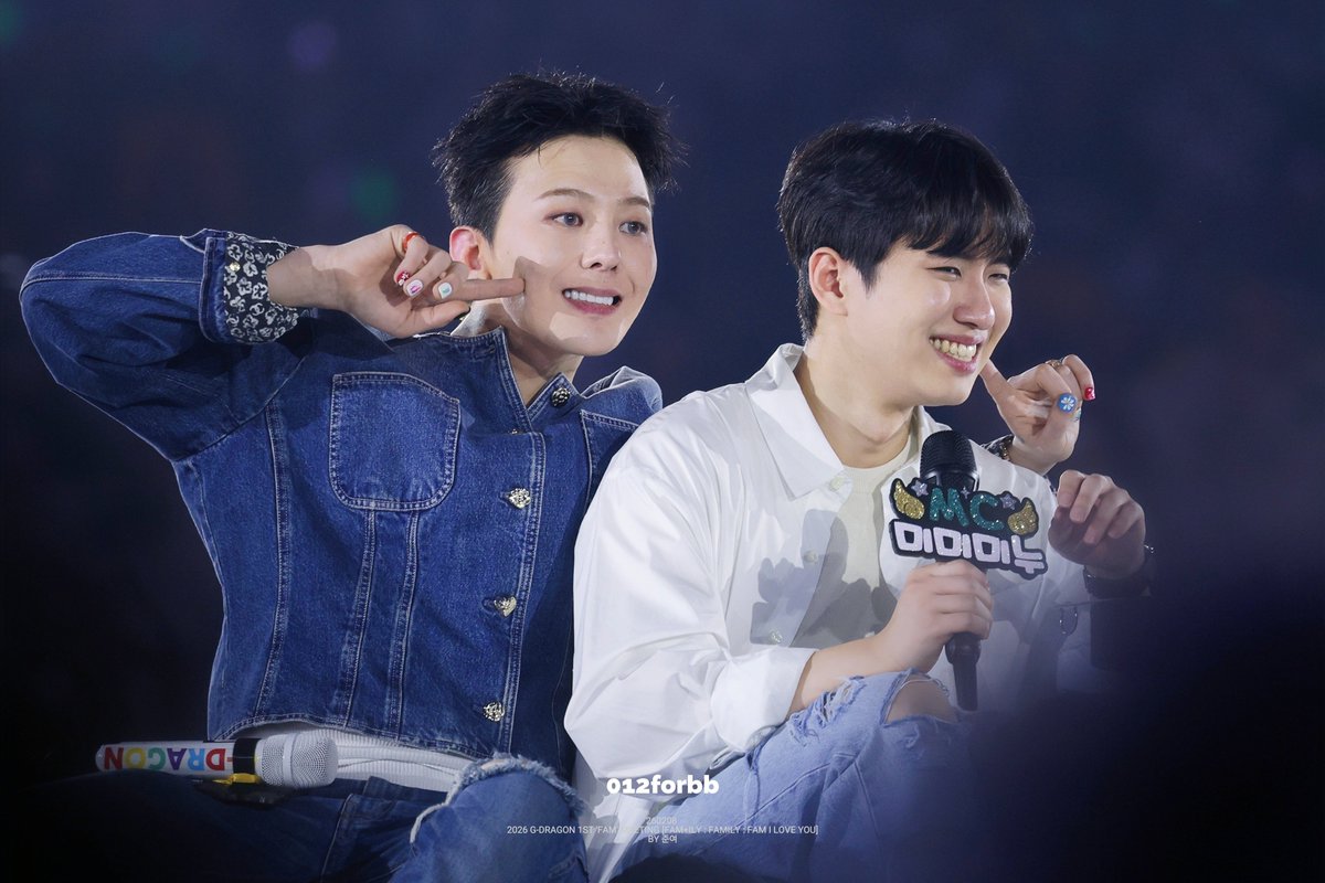 준여💘012forbb tweet media