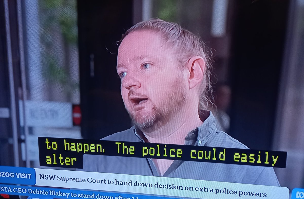 Question tweet media