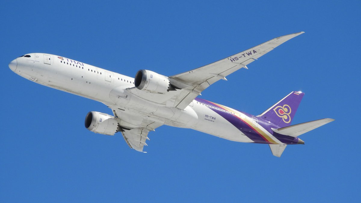 スカイ tweet media