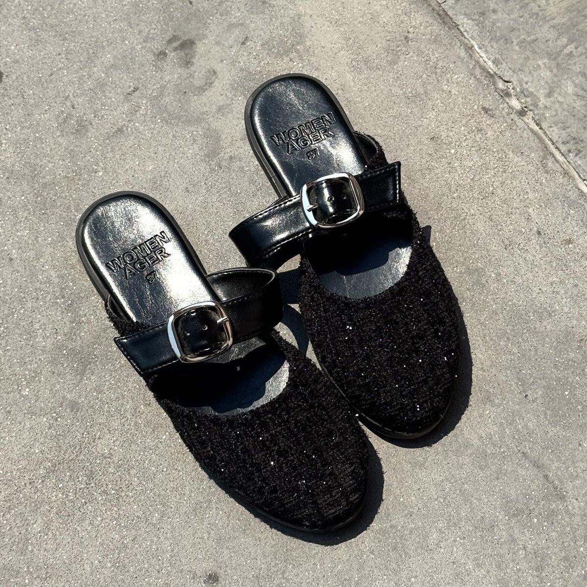 yoxrgravity's tweet image. no.1 ในใจ รองเท้าแบรนด์ไทยแท้ๆไม่ก้อปจีน ฝากของ womenager ราคาไม่ถูกแต่ไม่ดู overpriced คุณภาพ + ดีไซน์ชีสมราคา นี่มี 5 คู่ ซื้อเพราะใส่แล้วลุคจะดูแพงเลย แม้วันไหนจะแต่งตัวมอมๆ 🥹