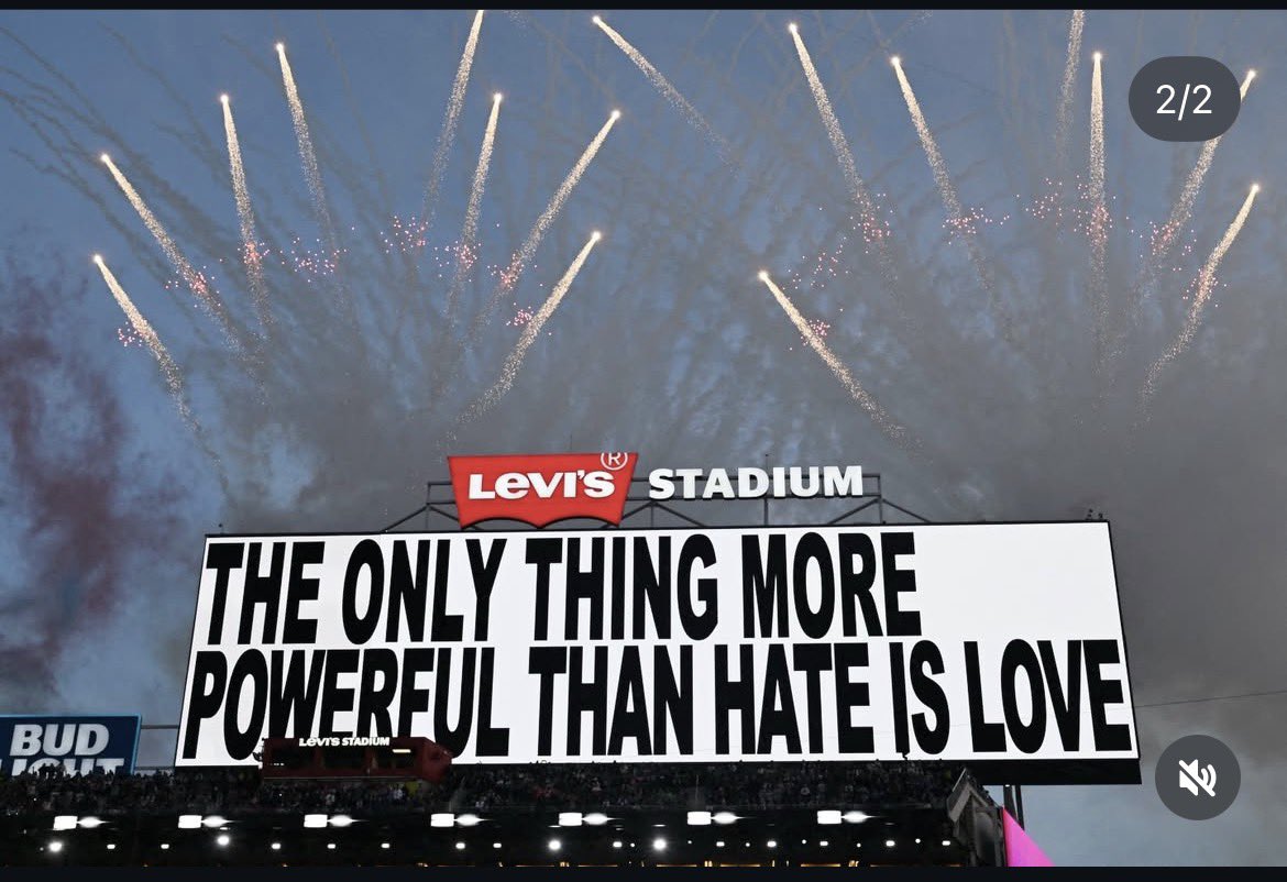 amyritter23's tweet photo. @colddesertsnow @Bricktop_NAFO The political stunt being “love more”. What a menace! https://t.co/Zix6MpwxlN