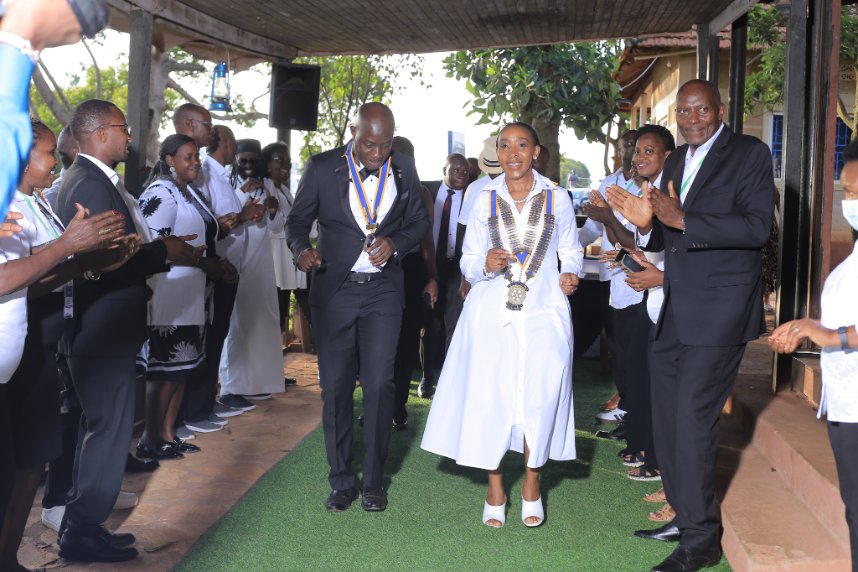 KyeyuneKawooya's tweet image. I visited @RC_AkrightCity, a vibrant Sunday club meeting in a new city. Four years of steady growth, and the impact speaks for itself. An inspiring model of adaptability and momentum.
#DGClubVisits #RotaryD9214 #UniteForGood #TogetherOneActAtATime