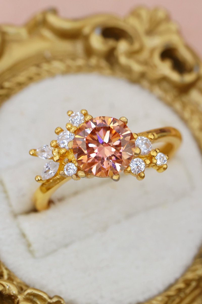 ✨豪華ハイクオリティ✨有名モデル✨ピンクゴールド✨蜂の巣モアサナイト✨ ✨スターシエル✨ 合成モアッサナイト パパラチアカラーのような 上品