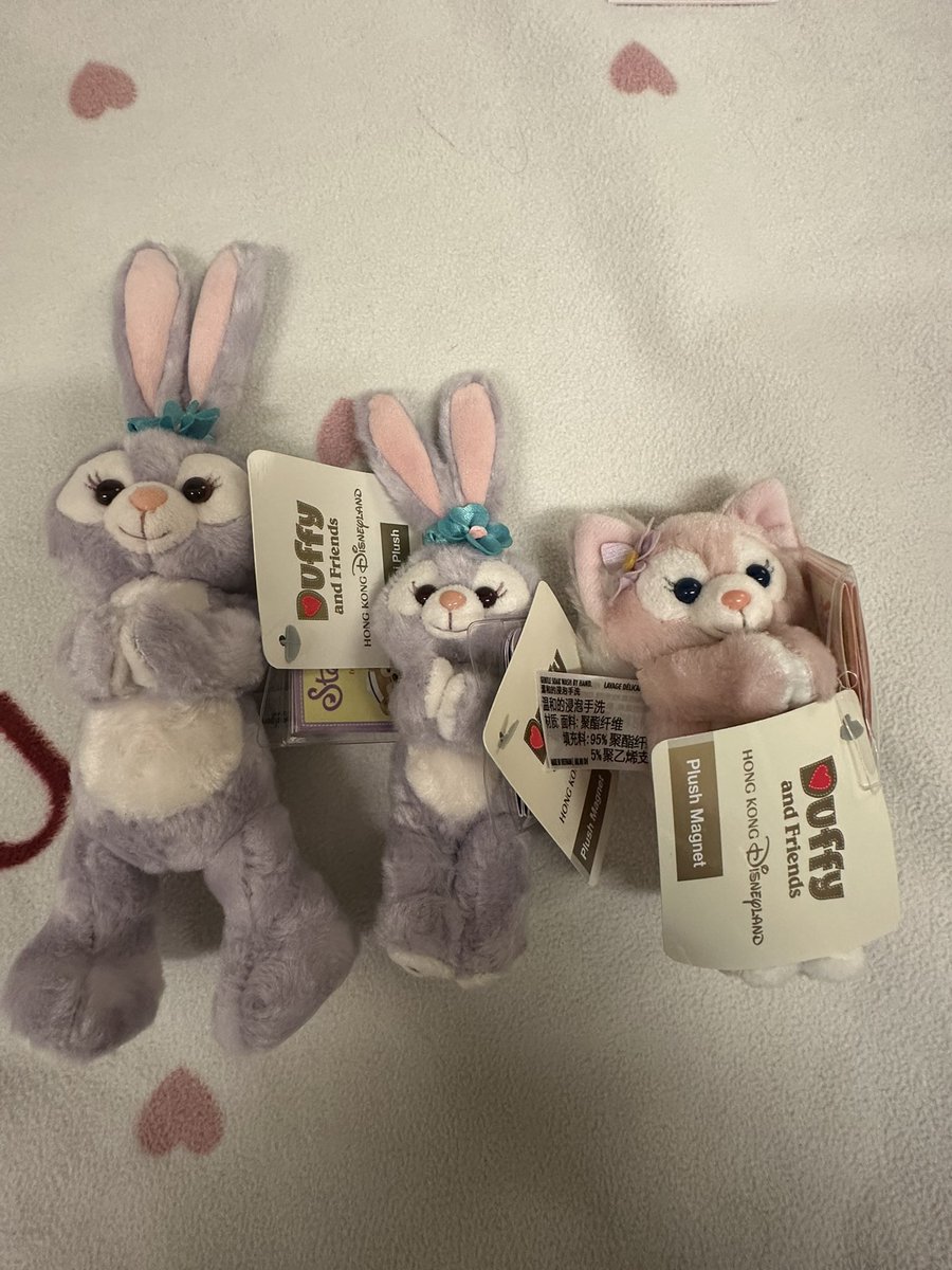 ตัวเกาะกระเป๋าน่ารักมากก 
ส่งตรงจาก Disneyland Hongkong ￼ แท้ มือ1 

Linabell ￼ 500 บ
Stellalou ￼ 500 บ
Stellalou ตัวใหญ่ ￼500 บ

ทัน Valentines คับบ💘 รีโพสลด 20ค่าส่ง 
สนใจเมนชั้น dm 

 #ตลาดนัดดิสนีย์ #ตลาดนัดdisney #ตลาดนัดduffyandfriend #รับหิ้วฮ่องกง #ของขวัญวาเลนไทน์