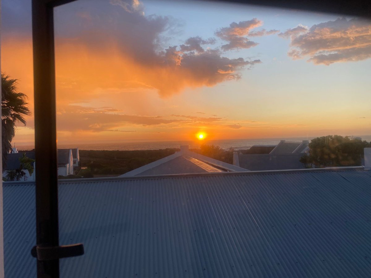 Martin Myers tweet media