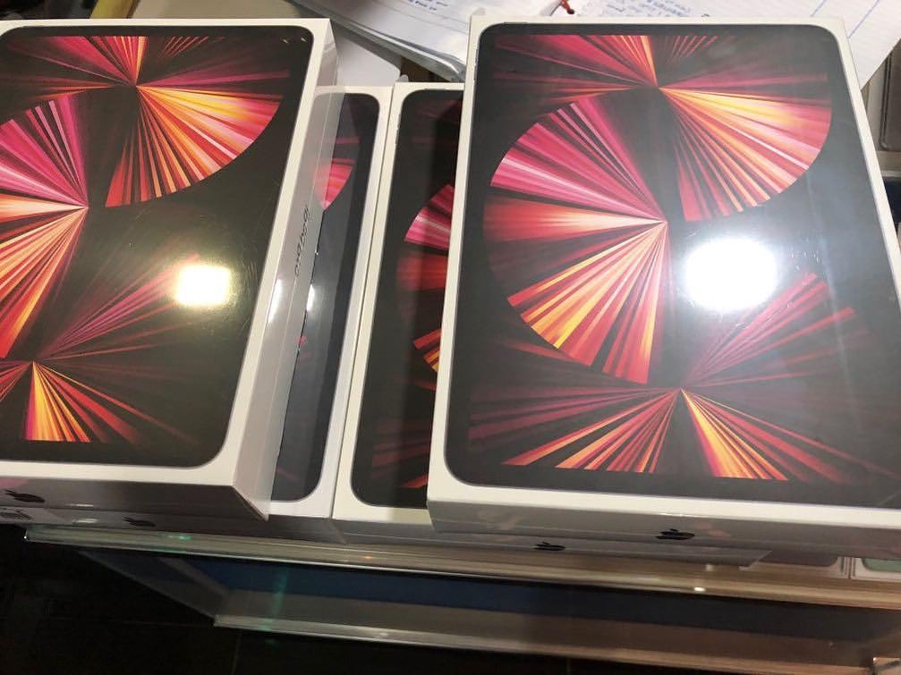 ▼フォロー＆リポストで自動エントリー
📣緊急ゲリラ！！各１名様へ当選🎁👇

1⃣ iPad Pro　2⃣ iPhone 17Pro　3⃣ iPhone 17Air
備考：フォロワー数4,250人突破で追加当選者⭕

📅応募方法📅締切：2月11日
➊フォロ-➋いいねリポスト➌欲しい番号コメント