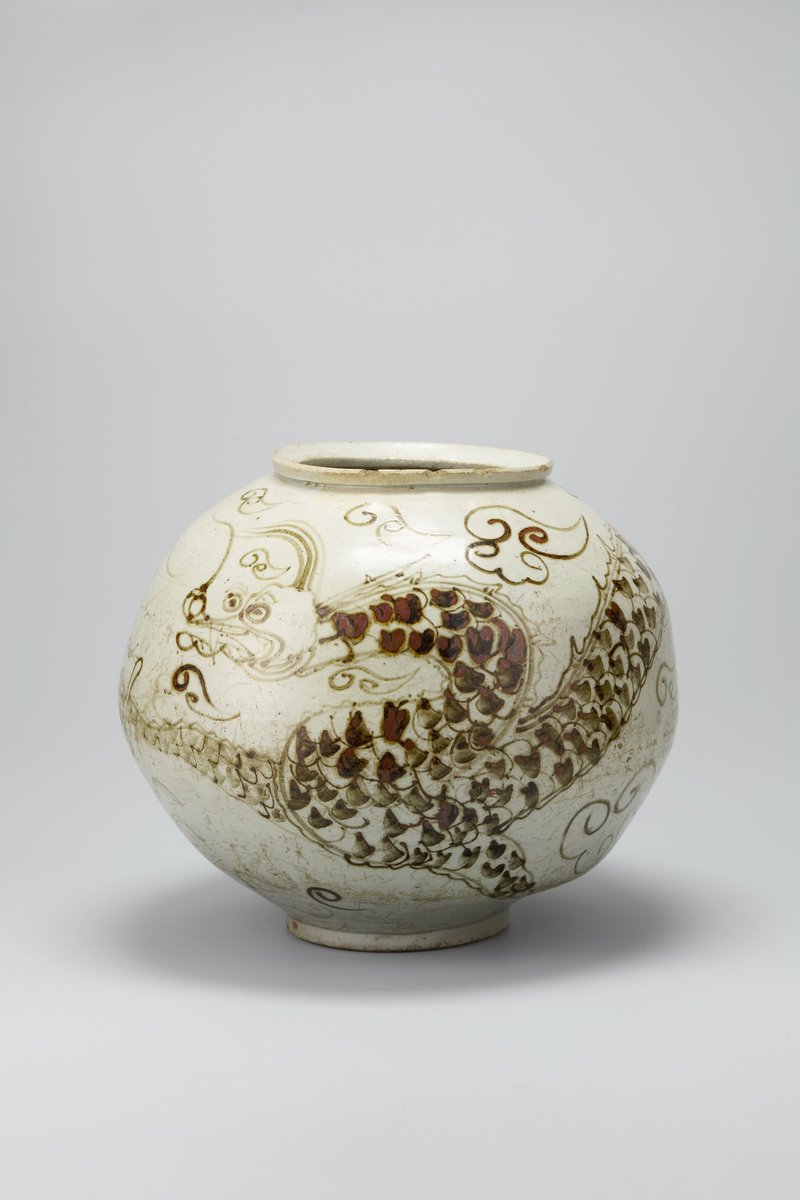 主な作品を紹介✨／ 鉄砂龍文壺（てっしゃりゅうもんつぼ） 朝鮮時代