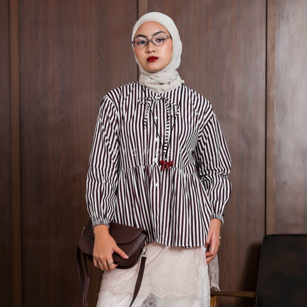 cucumberyoungs's tweet photo. Baju non-casual yang aman dipakai ke acara apa pun ✨
Modelnya sopan, potongannya rapi, dan keliatan classy tanpa berlebihan.

🔗 https://t.co/yQgW5R0RDE

#OutfitFormal #BajuAcara #AffiliateIndonesia #FashionElegan https://t.co/iVcPR16Vlu