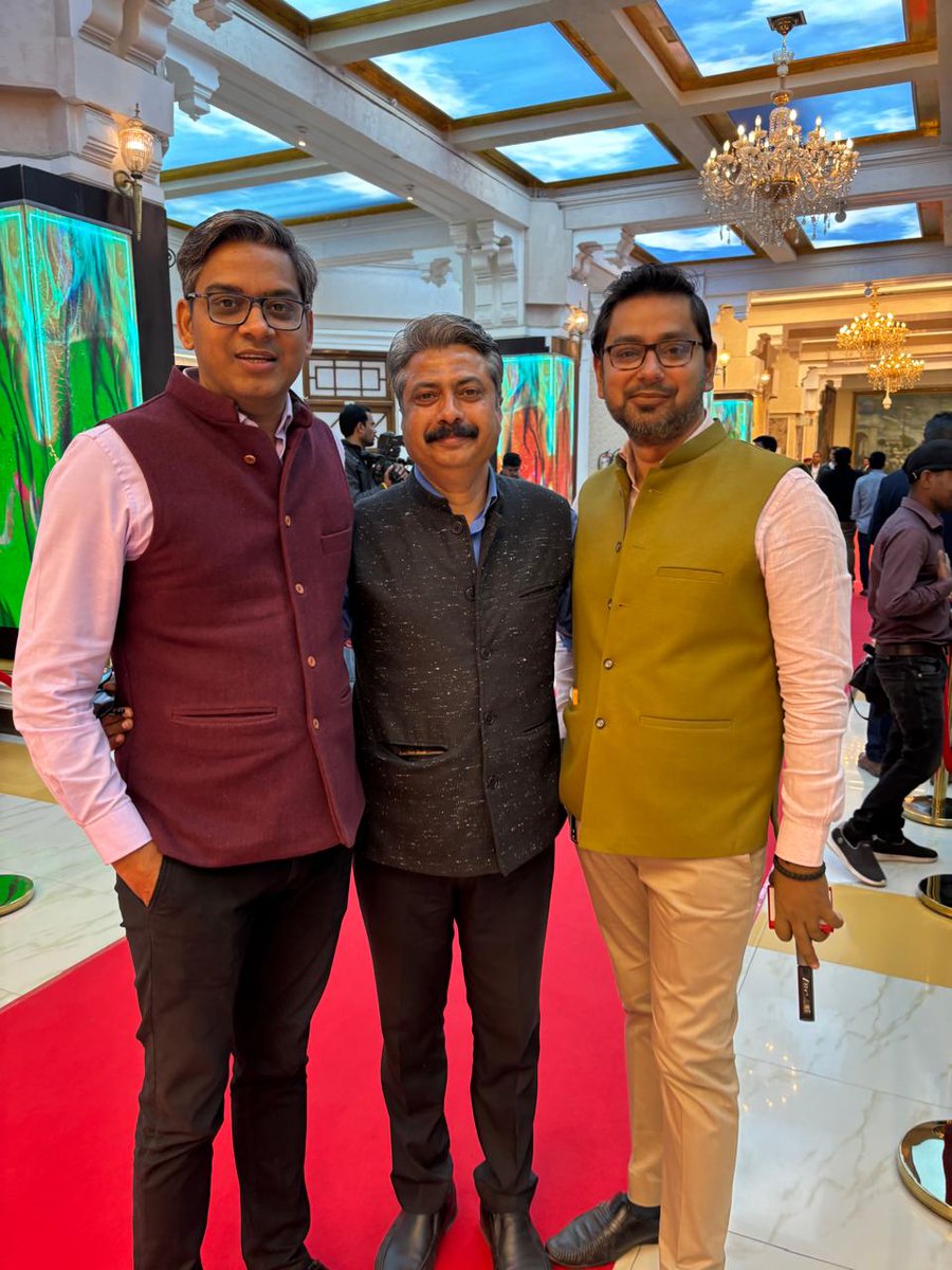 Vivek K. Tripathi tweet media