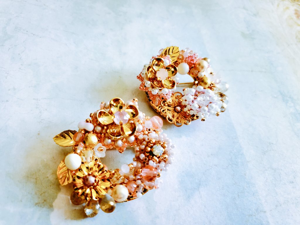 本日も大阪中崎町にて、桜フェスファイナル開催中です🌸

あたたかくなる頃のお出かけお供に、ぜひ桜色アクセサリーをお探しください(*´∀｀*)

#桜フェスF
#はこみっつ