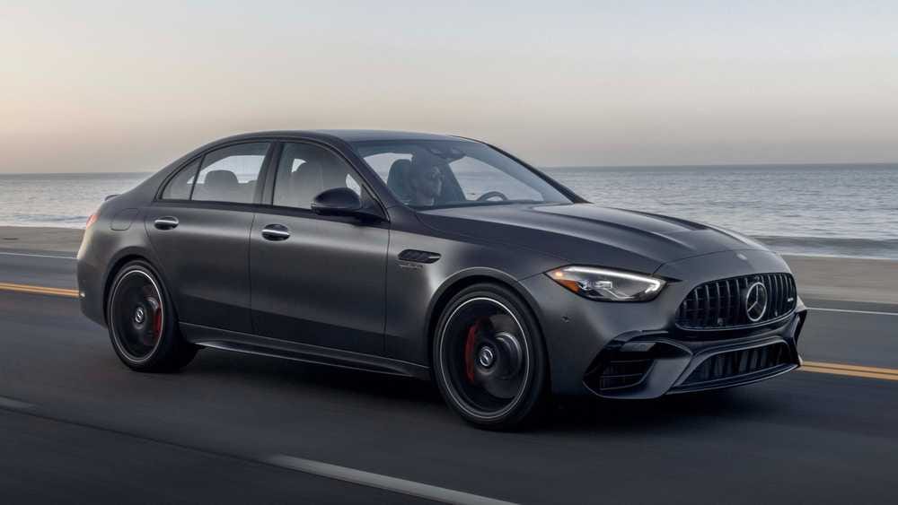 SportMotorMag's tweet photo. رسميًا: AMG تتراجع عن الأربع أسطوانات في C63
أكدت مرسيدس-AMG استبدال AMG C63 الحالية بطراز C53 بمحرك سداسي الأسطوانات 3.0 لتر، دون نظام هجين قابل للشحن، لتقليل الوزن وتحسين التوازن بعد انتقادات واسعة للتوجه السابق.
#MercedesAMG #C63 #C53 #سيارات #AMG https://t.co/SdhSluJRfA