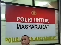 <a href="/blue_berets7/">iii_chromatic</a> terpajang di belakang dan tak berguna :D