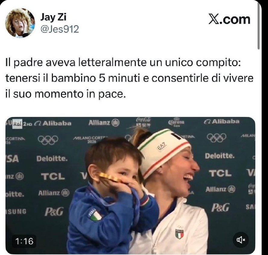 SimoPillon's tweet photo. A parte che è stata Francesca Lollobrigida a chiedere che il figlio rimanesse con lei sullo stage, ma che problemi avete lì a sinistra con le famiglie? E coi bambini?
È stata un'intervista splendida, coraggiosa e divertentissima.
L'avesse abortito, sareste qui a osannarla. https://t.co/CR4gMJvDzn