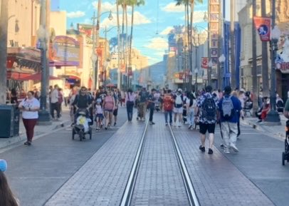 DAPs_Magic's tweet photo. DCA “then” (2001) and “now” (2026).
Hollywood Boulevard.
#DCA25
#DisneylandResort
#dapsmagic https://t.co/jE4IAWoWeA