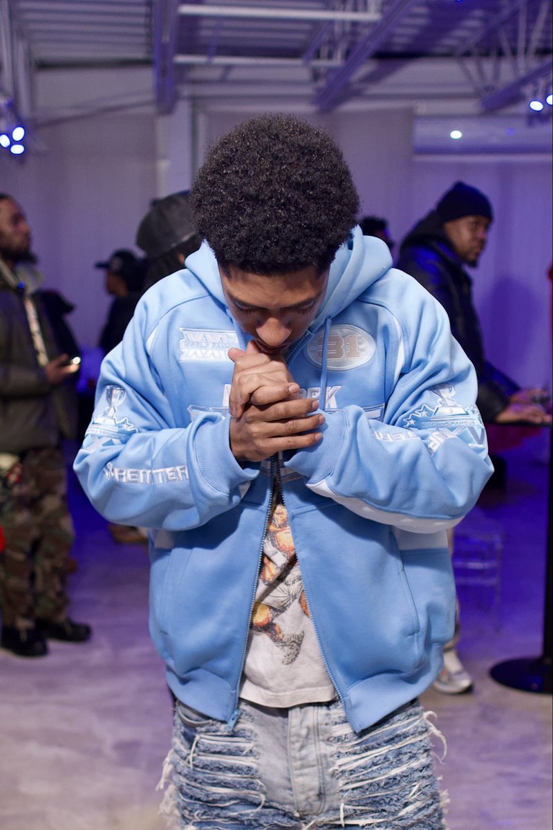 They say the best diamonds get formed under pressure ❄️💎