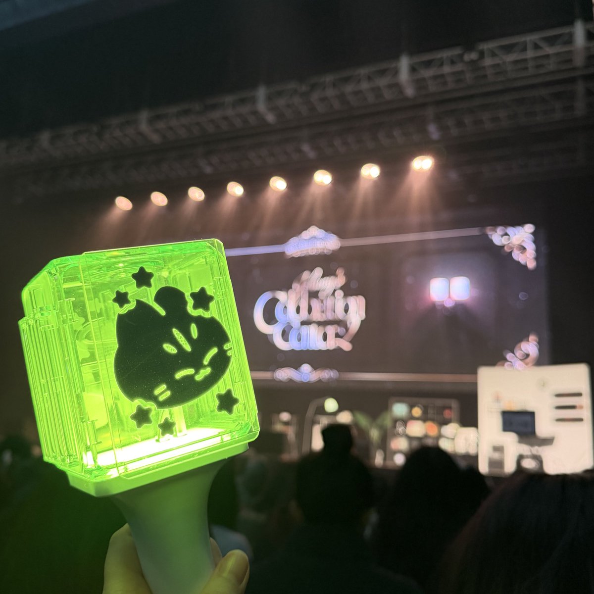 반차쓰고 북다닥 달려옴