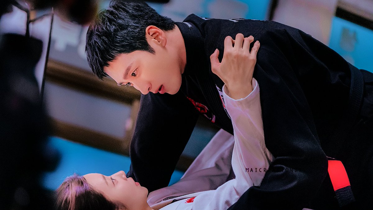 maicreationsx's tweet photo. 柔術 dateeee 🥋😌
#SpringFever #SpringFeverEp10 #스프링피버
#AhnBoHyun #안보현 
#LeeJooBeen #이주빈 https://t.co/gWADpdL1ir