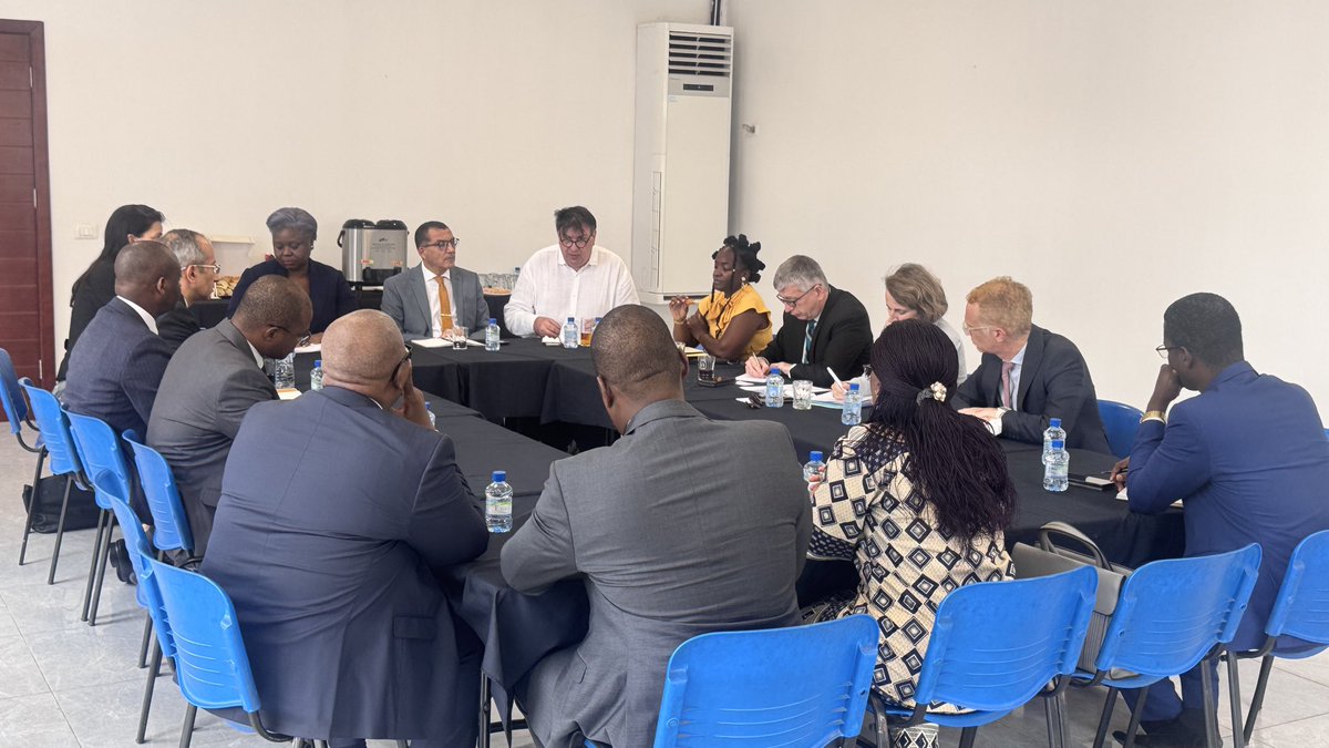 WalbruRDC's tweet photo. 📅 3 février 2026 | 📍 CWB Kinshasa
Lancement officiel des préparatifs de la Fête de la Francophonie 2026 lors de la réunion du GAF.
David Thonon, Délégué général, est désigné nouveau président du GAF.

#Francophonie2026 #GAF #FrancophonieRDC #Kinshasa https://t.co/rrAvqOimb3